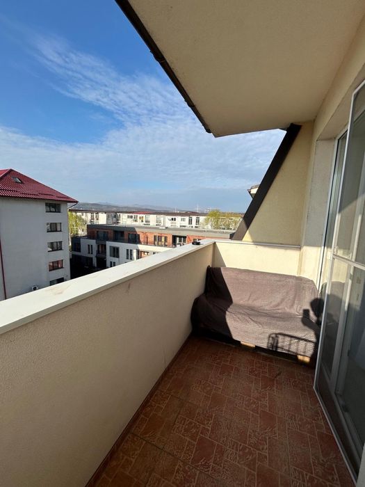 Inchiriez apartament Floresti