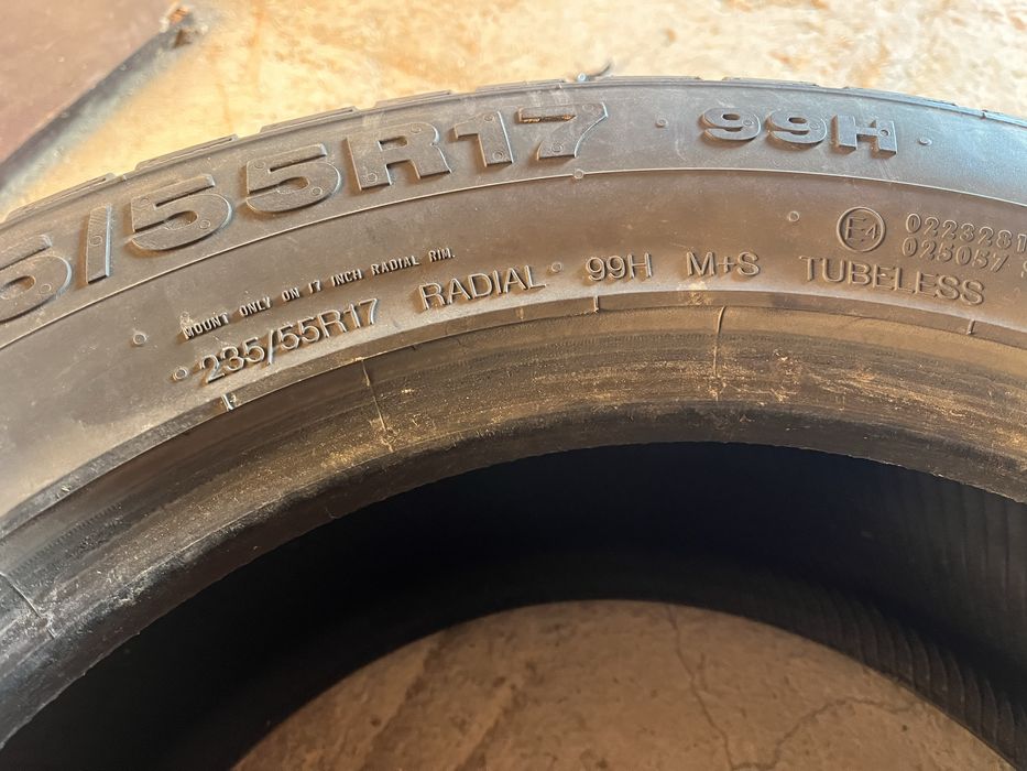 235/55 R17 de iarna M+S  Continental