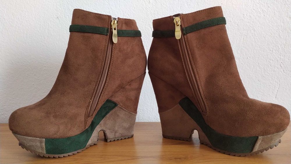 Боти на висока платформа, 38-ми номер