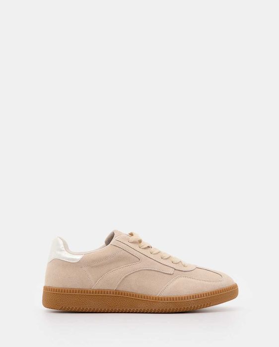 Adidași din piele mărimea 40