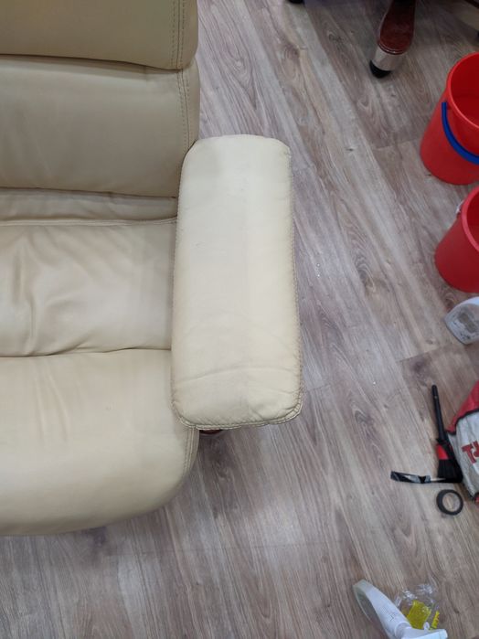 Химчистка кожаной мебели !!! Антон