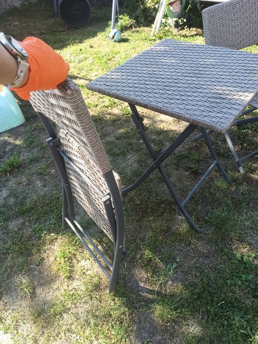 Vand set pliabil masa si scaune