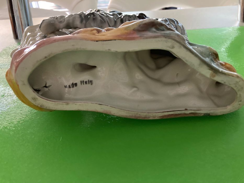 Винтидж керамична декорация / ваза