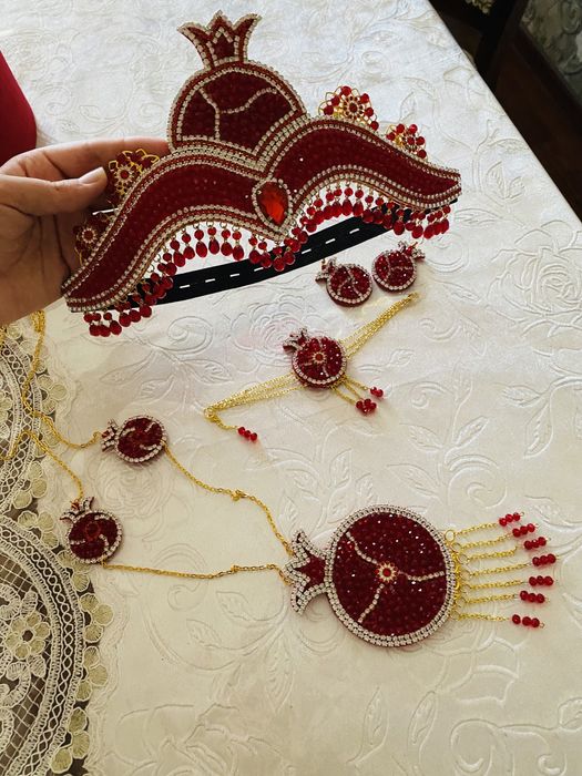 Jinsiy aloqa xizmatlari bilan ayol taksi