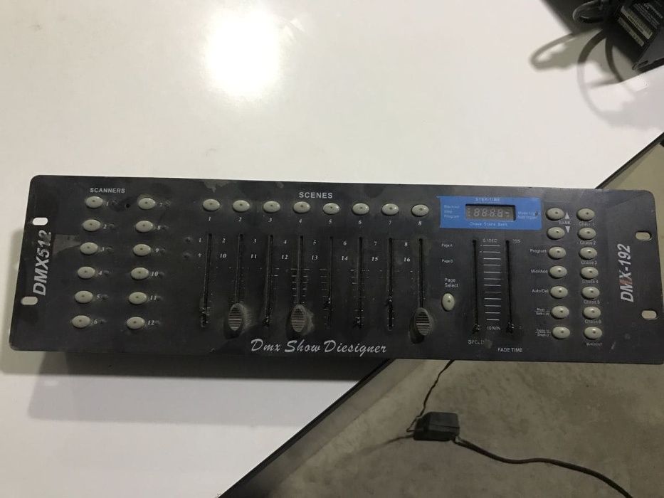 Продаётся комплект для светового шоу караоке бара