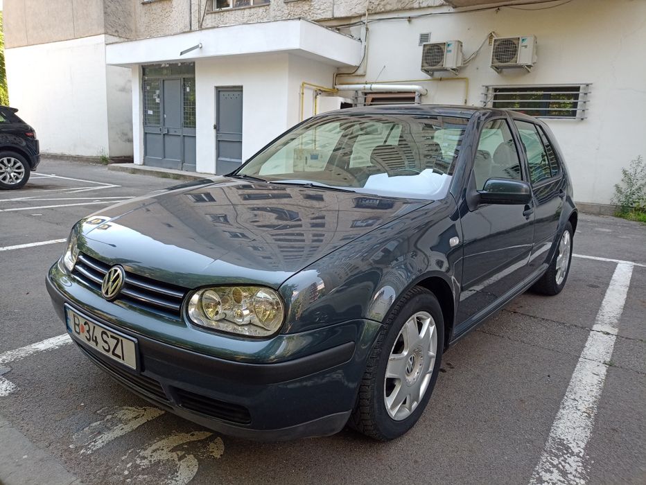 VOLKSWAGEN Golf 2003