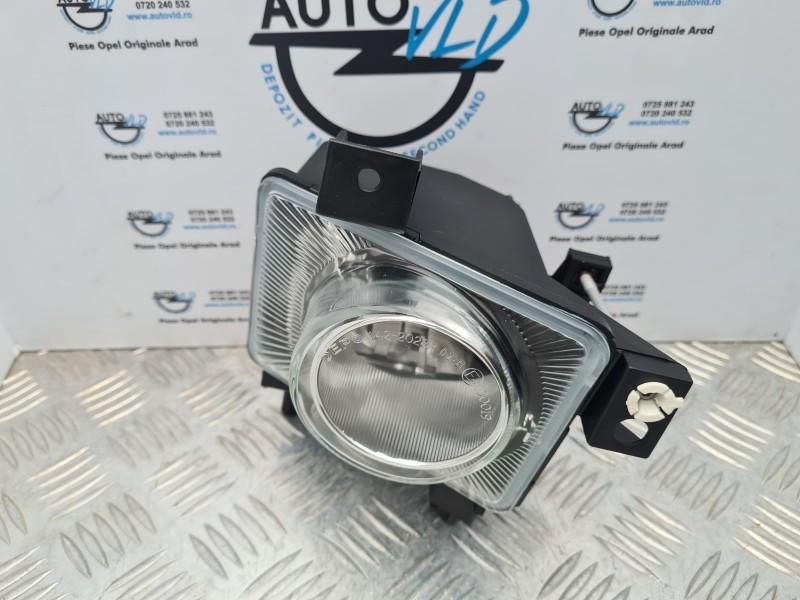 Proiector ceata dreapta Opel Vectra C facelift