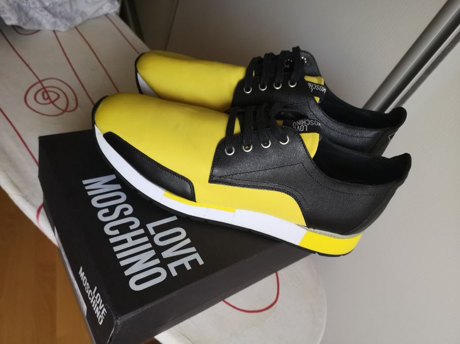 Vand adidas Love Moschino noi originali