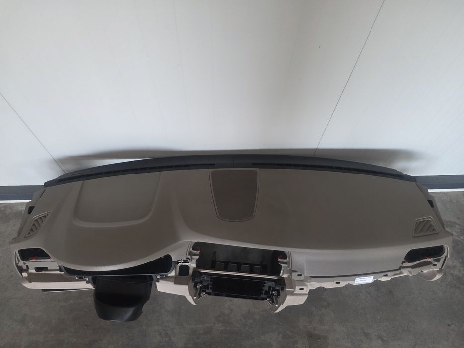 Plansa bord BMW Seria 5 F10 F11  fara Head-Up Display HUD bej