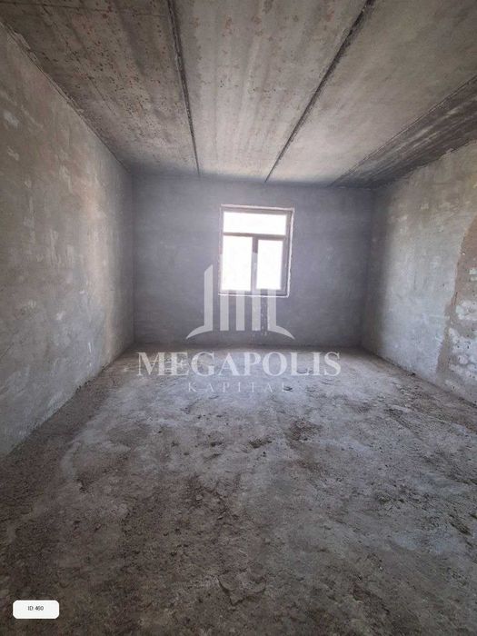 Buxoro sharq2da 2  xonali karopka kavartira arzon narxda sotiladi.№460