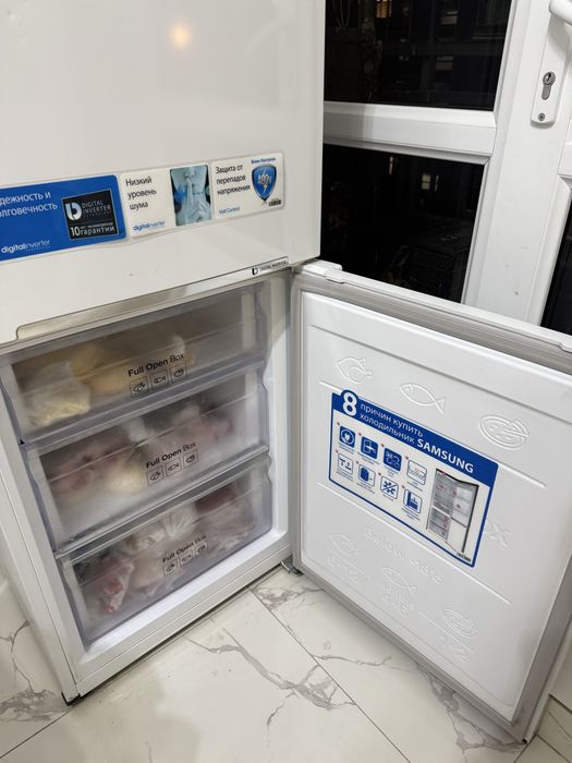 Холодильник samsung
