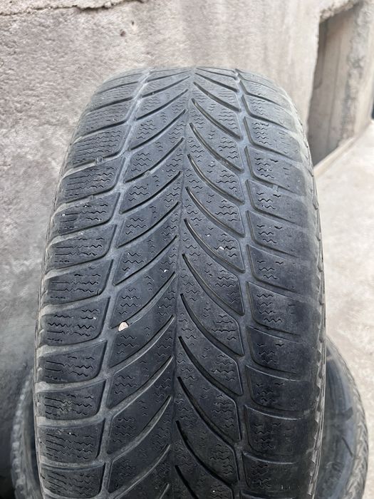Продам шины 235/55 R18 — 3 шт