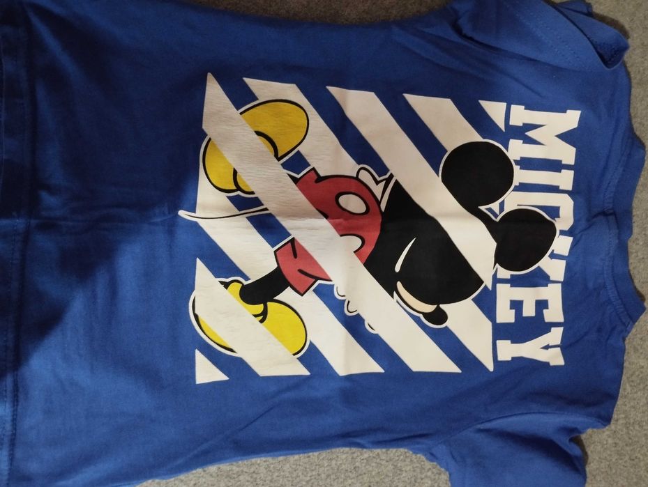 2 броя тениски за 6 лв. броя