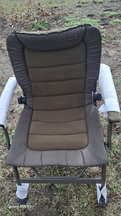 Стол за риболов  нов