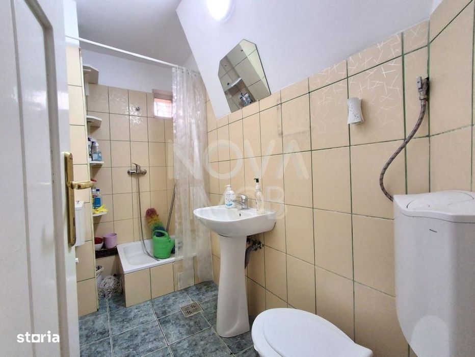 Apartament 4 camere de vanzare, Central