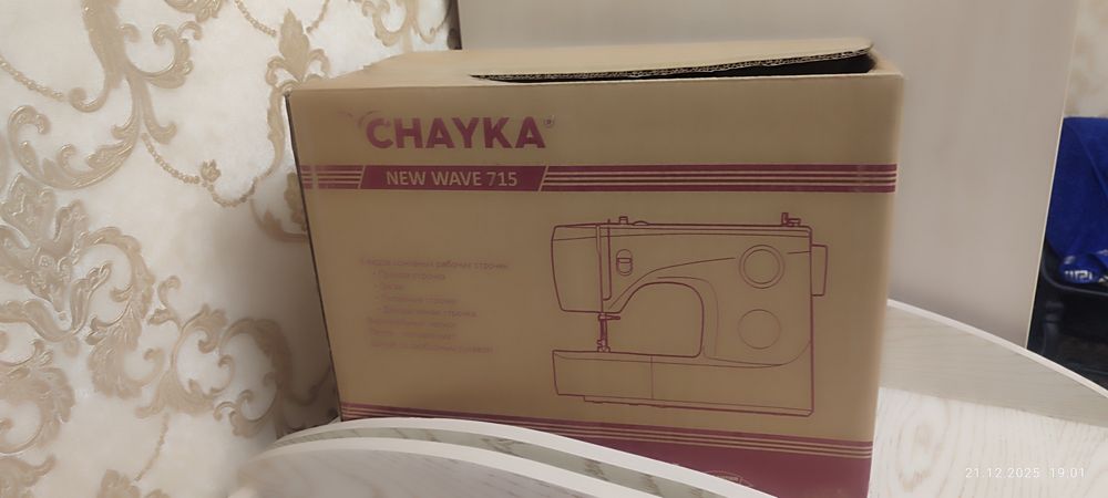 Швейная машина CHAYKA NEW WAVE 715