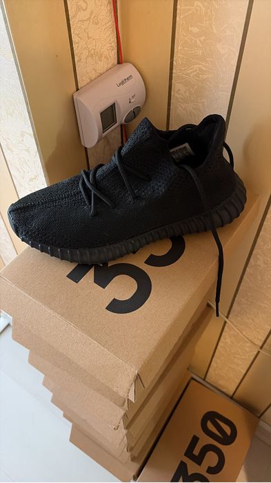 De vanzare yezzy toate marimile calitate dau video dacs este nevoie