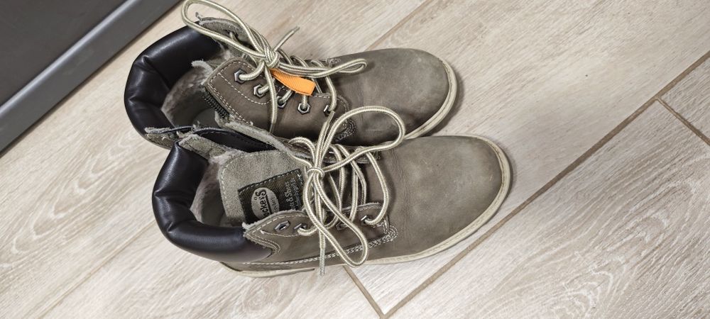 Ghete Dockers 33