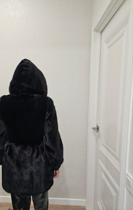 Продам норковую шубу