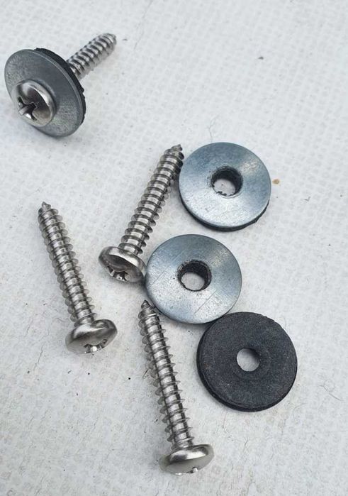 Capac de trapa rulota  dimensiunea  28 ,40 si 50  din  fibra de sticla