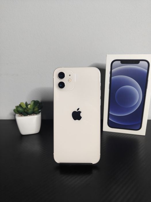iPhone 12, Silver - în condiție foarte bună!