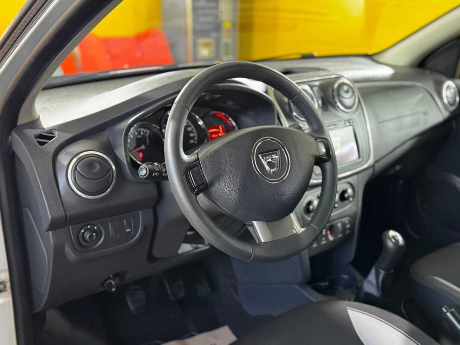DACIA Sandero 2015 — imagine 5