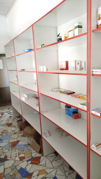 Срочно Продается Аптечная полка