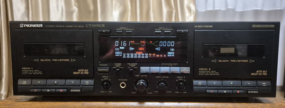 Dublu deck Pioneer cap de serie