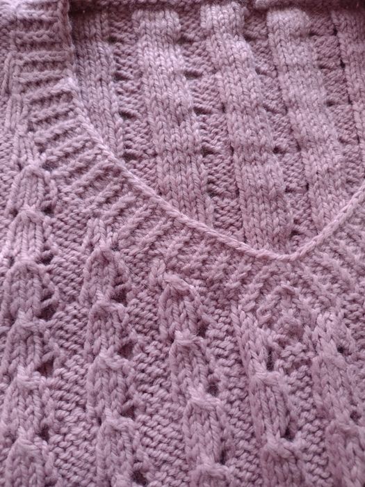 Ръчно плетена туника (дълъг пуловер) Нов.размер L.