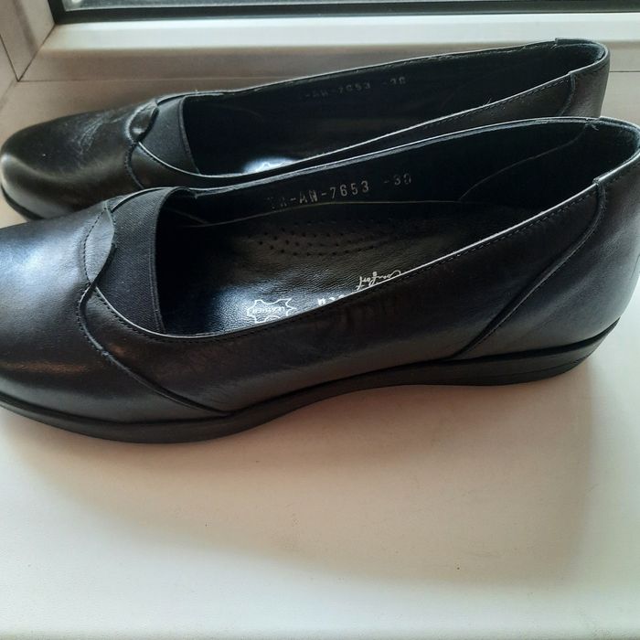 Продам  обувь женскую  балетки