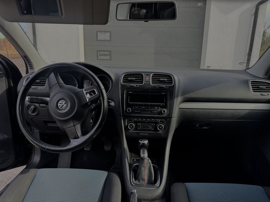 VOLKSWAGEN Golf 2011 — imagine 5
