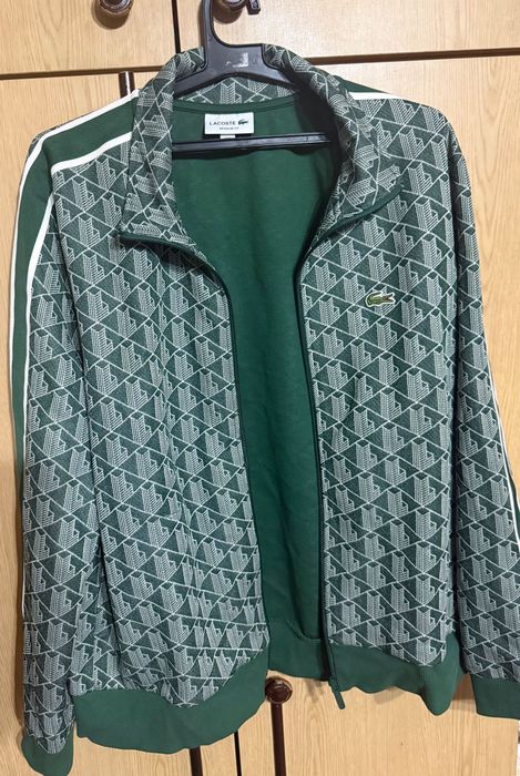Чисто нови дрехи lacoste