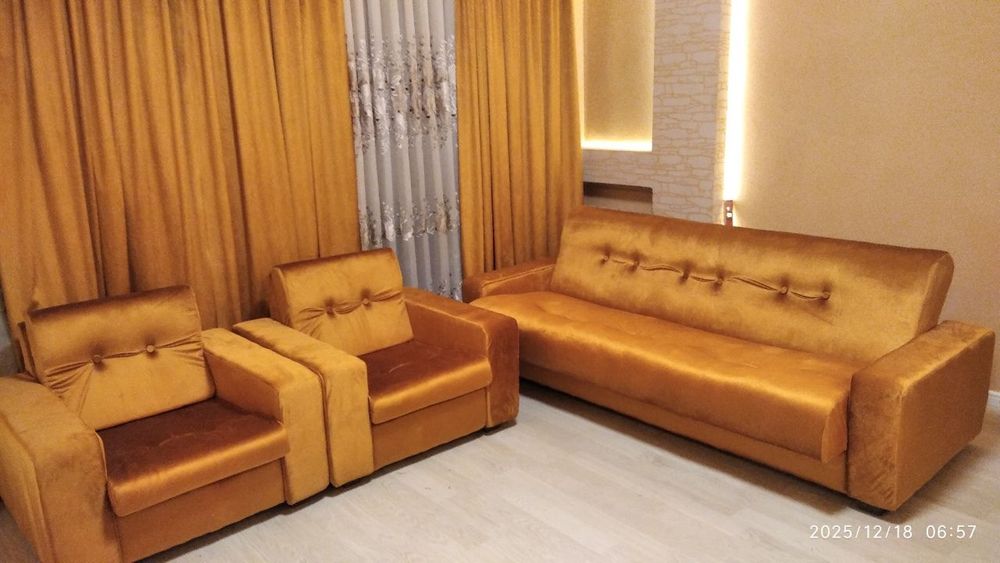 Продаётся диван 2 кресла(Германия)