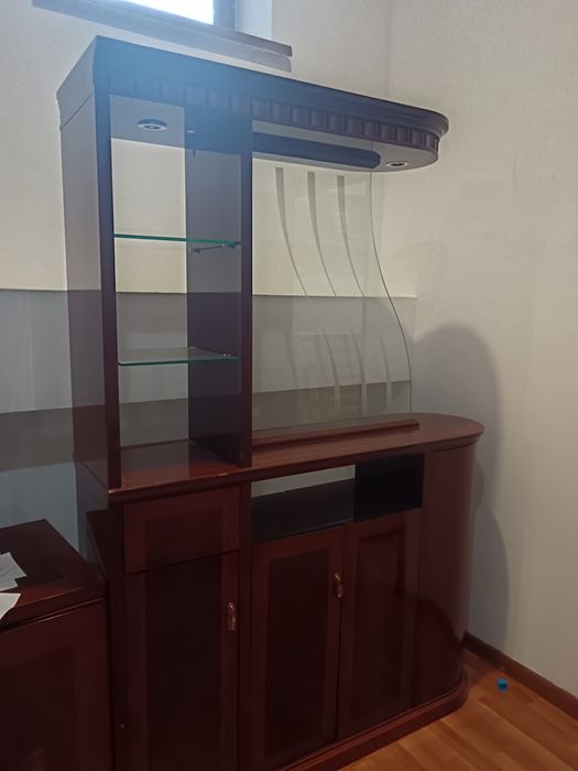 Продаётся  обувной комод, барный стул и барный столБ/у