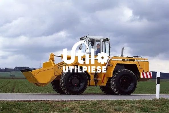 Dezmembrare Incarcator Liebherr L531 L528 L530 L538 L541 L544 + piese