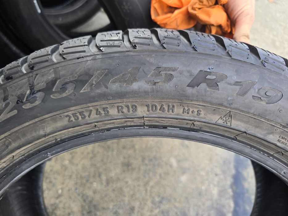 Anvelope iarna 255 45 19