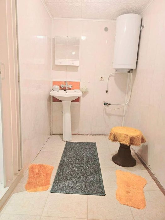 Продава се Етаж от къща в Мездра - 62 кв.м за 646 €/кв.м - Снимка #8