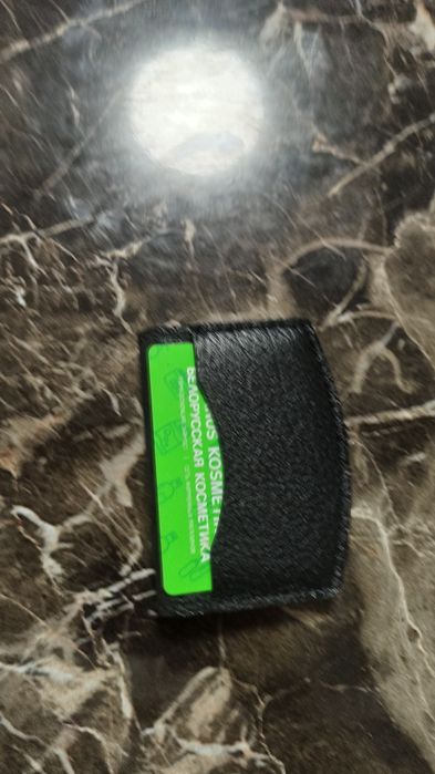 Продается картхолдер.