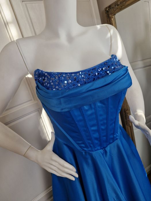 Нова дамска официална дълга рокля