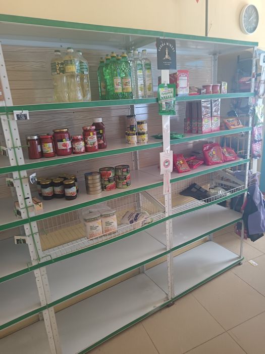 Метални стилажи 7 рафтови. Бизнес оборудване.