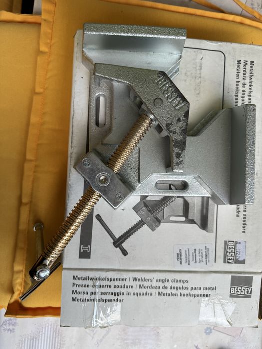 BESSEY WSM9 стяга за заваряване под 90°