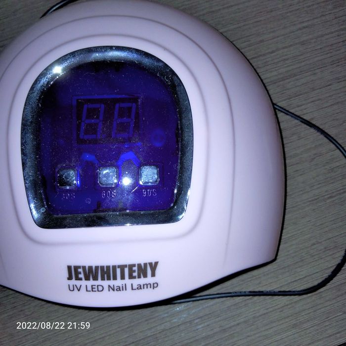 LED лампа, в отличном состоянии