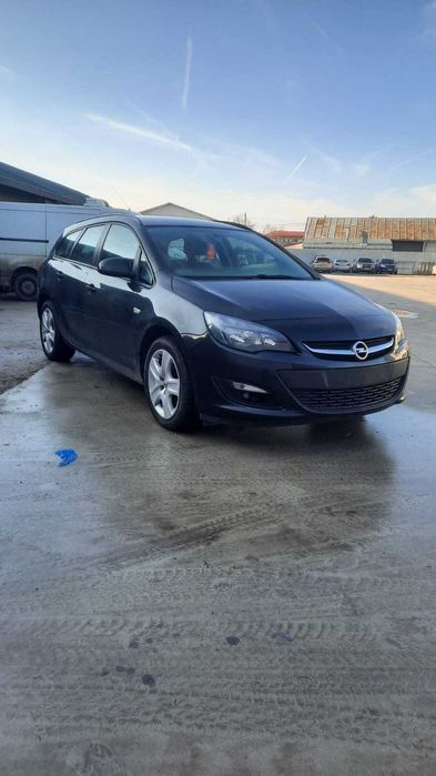 Am masina la vanzare