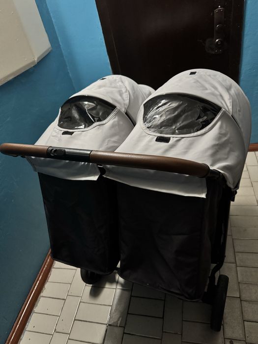 Продам коляску для двойни