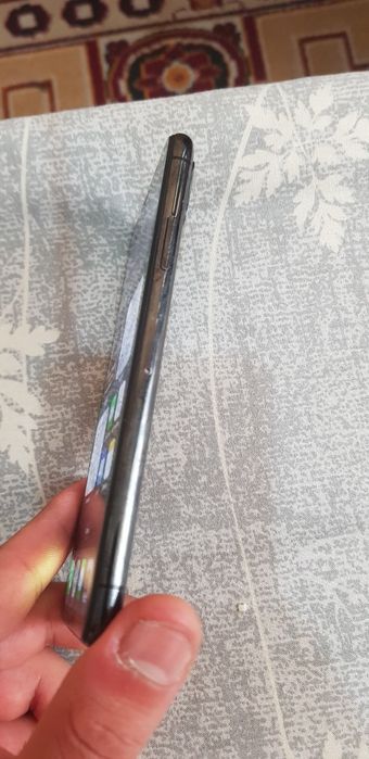 Iphone x 256 rangi qora