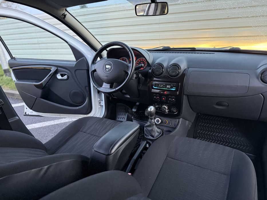 DACIA Duster 2010 — imagine 5