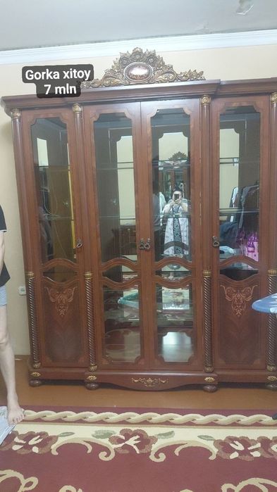 Стенка для гостиной + комод с зеркалом