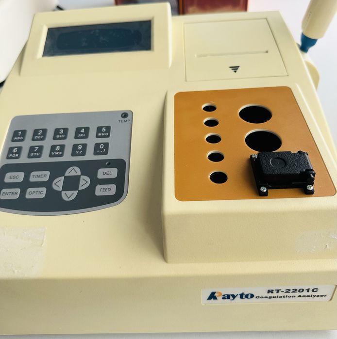 Vand analizoare pentru laboratoare de anslize medicale