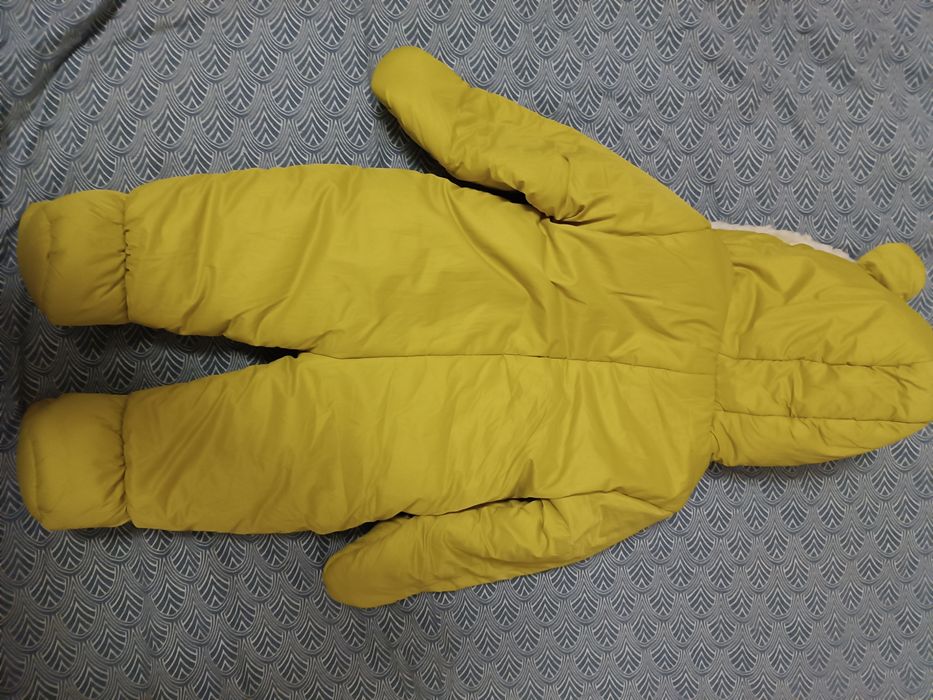 Combinezon/ salopeta iarna cu gluga 3-6 luni