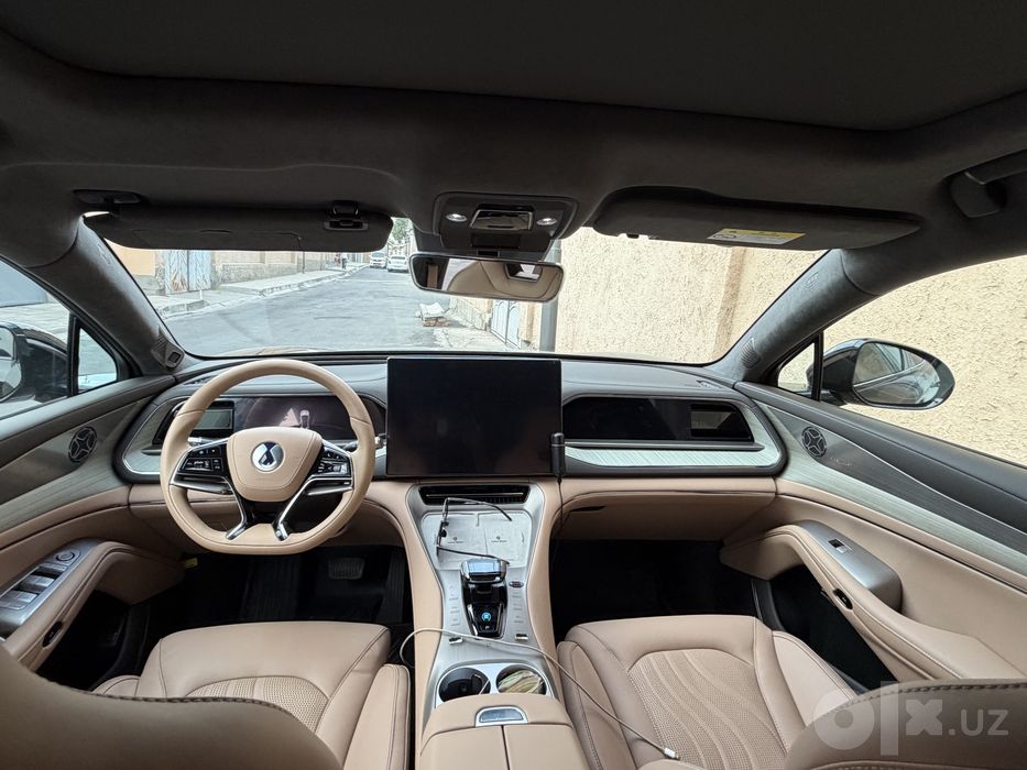 Denza N7 3.9 sek AWD pnevmatik